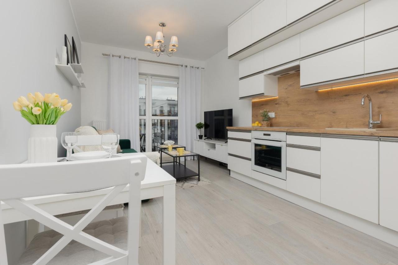 Cozy Apartment With Parking Bakalarska By Noclegi Renters Warsaw Exterior photo